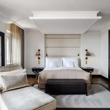 Palace Hotell