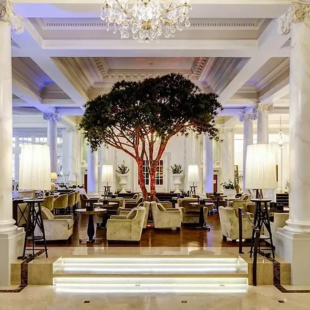 Palace Hotel 5*