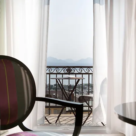 Palace Hotel 5*