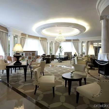 Hotel Palace
